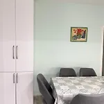 Apartament Centre Lions Gate 2 Tirana